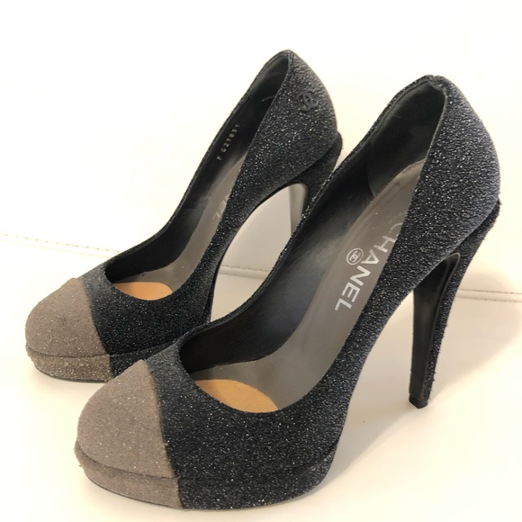 Chanel Multicolor Round Top Pump Heels Size 39 $1295 - Picture 1 of 9